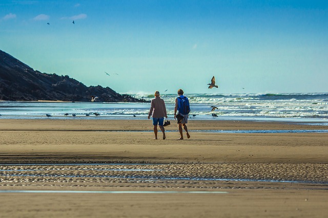 beach-1937491_640